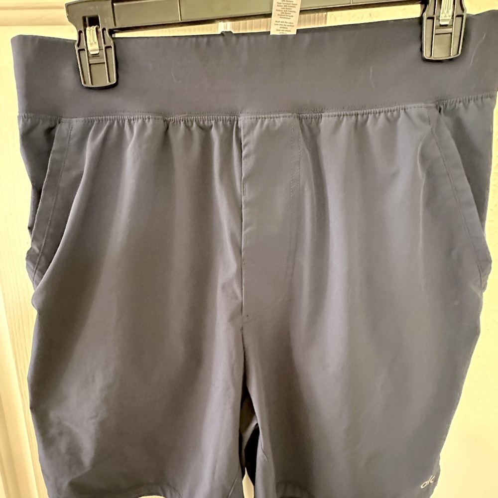 Alo workout shorts no liner